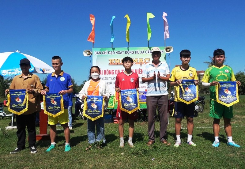 Xã Cẩm Thanh tổ chức giải bóng đá thanh niên hè 2022