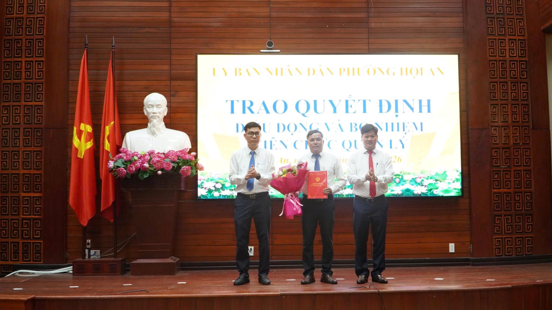 UBND phường Hội An điều động, bổ nhiệm Hiệu trưởng Trường THCS Kim Đồng