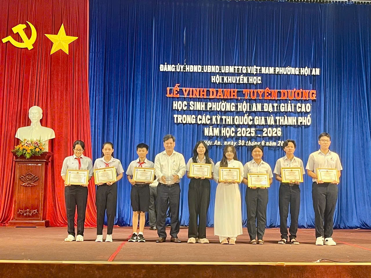 Phường Hội An vinh danh, tuyên dương 193 học sinh đoạt giải thưởng cao năm học 2025-2026