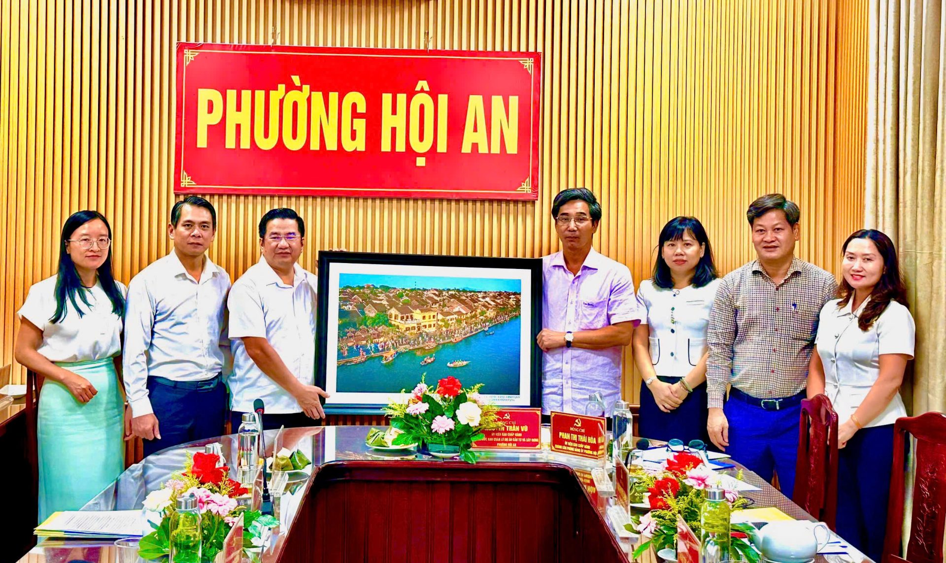 Đảng ủy phường Hội An làm việc với Đảng ủy phường Sa Pa về xúc tiến, quảng bá du lịch